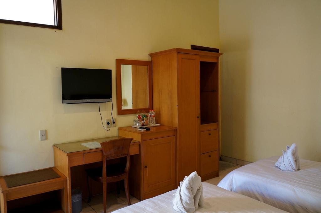 Adisurya Hotel Kediri  Quarto foto